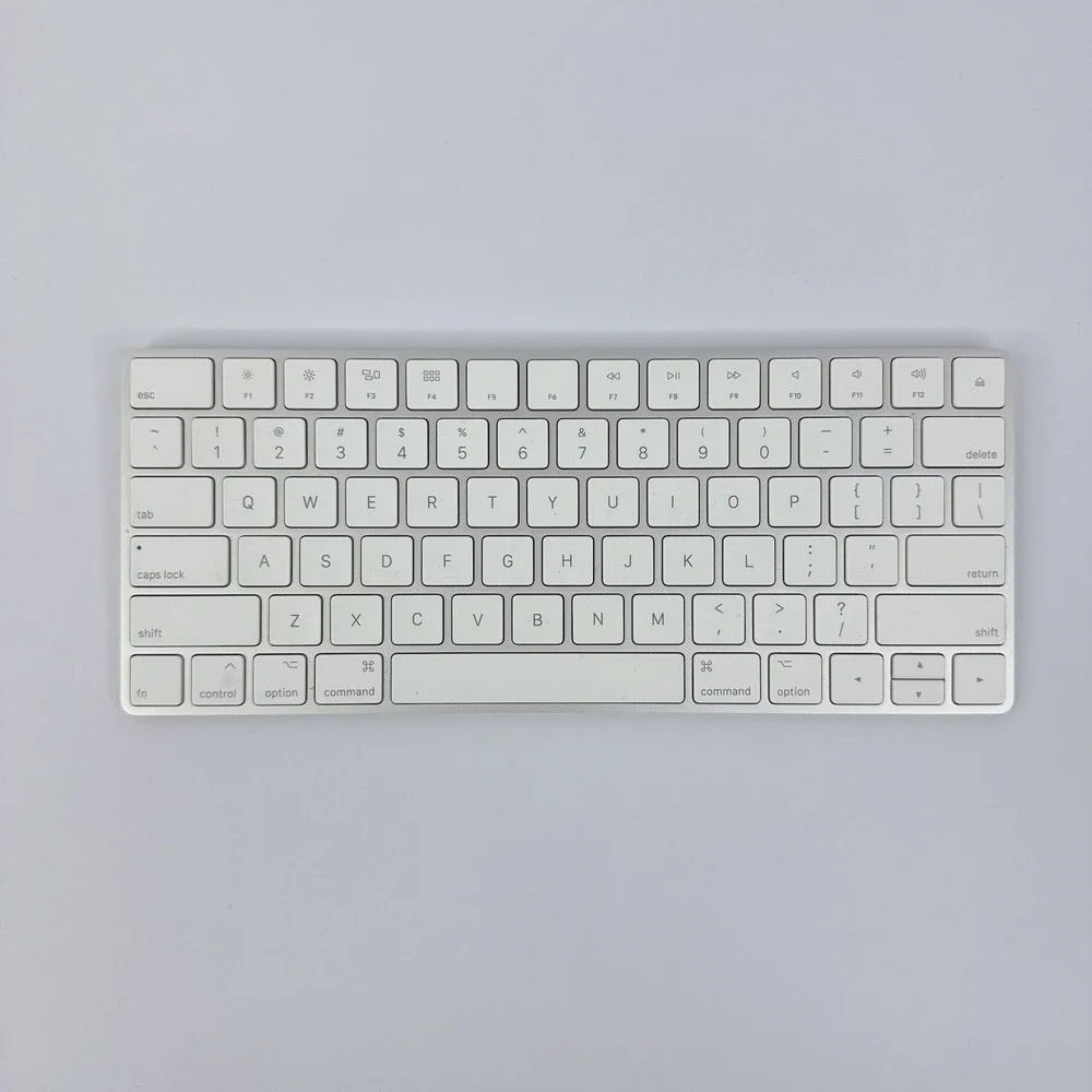 Apple A1644 Magic Keyboard Rechargeable Wireless Bluetooth No Cable UNTESTED